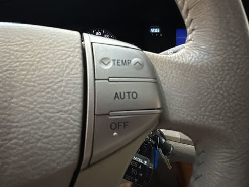 Used 2006 Toyota Avalon XLS image 21