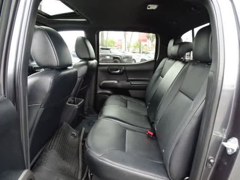 Used 2022 Toyota Tacoma Limited RWD image 22