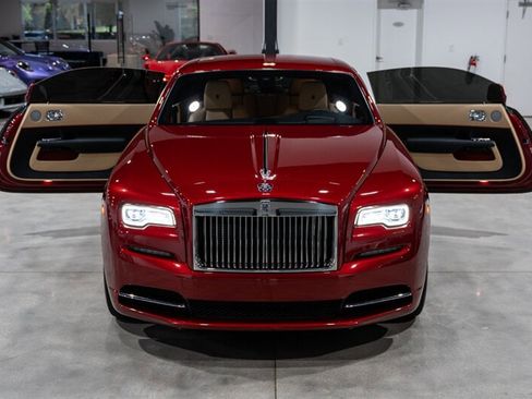 Used 2019 Rolls-Royce Wraith RWD image 36