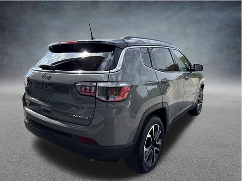 Used 2022 Jeep Compass Limited AWD/4WD image 5