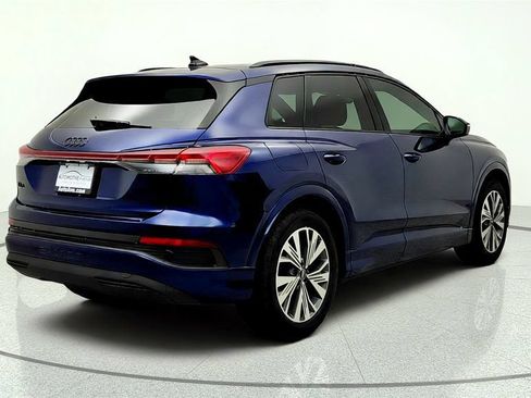 Used 2025 Audi Q4 e-tron Premium Plus RWD image 5