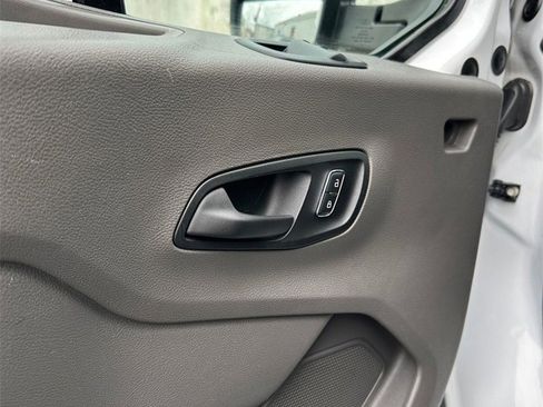 Used 2022 Ford Transit 350 image 9