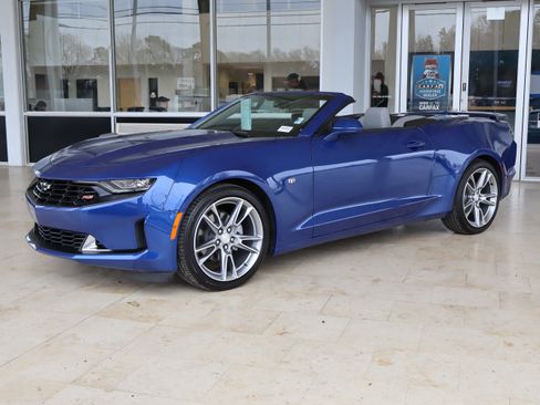 Used 2024 Chevrolet Camaro LT w/ RS Package image 28
