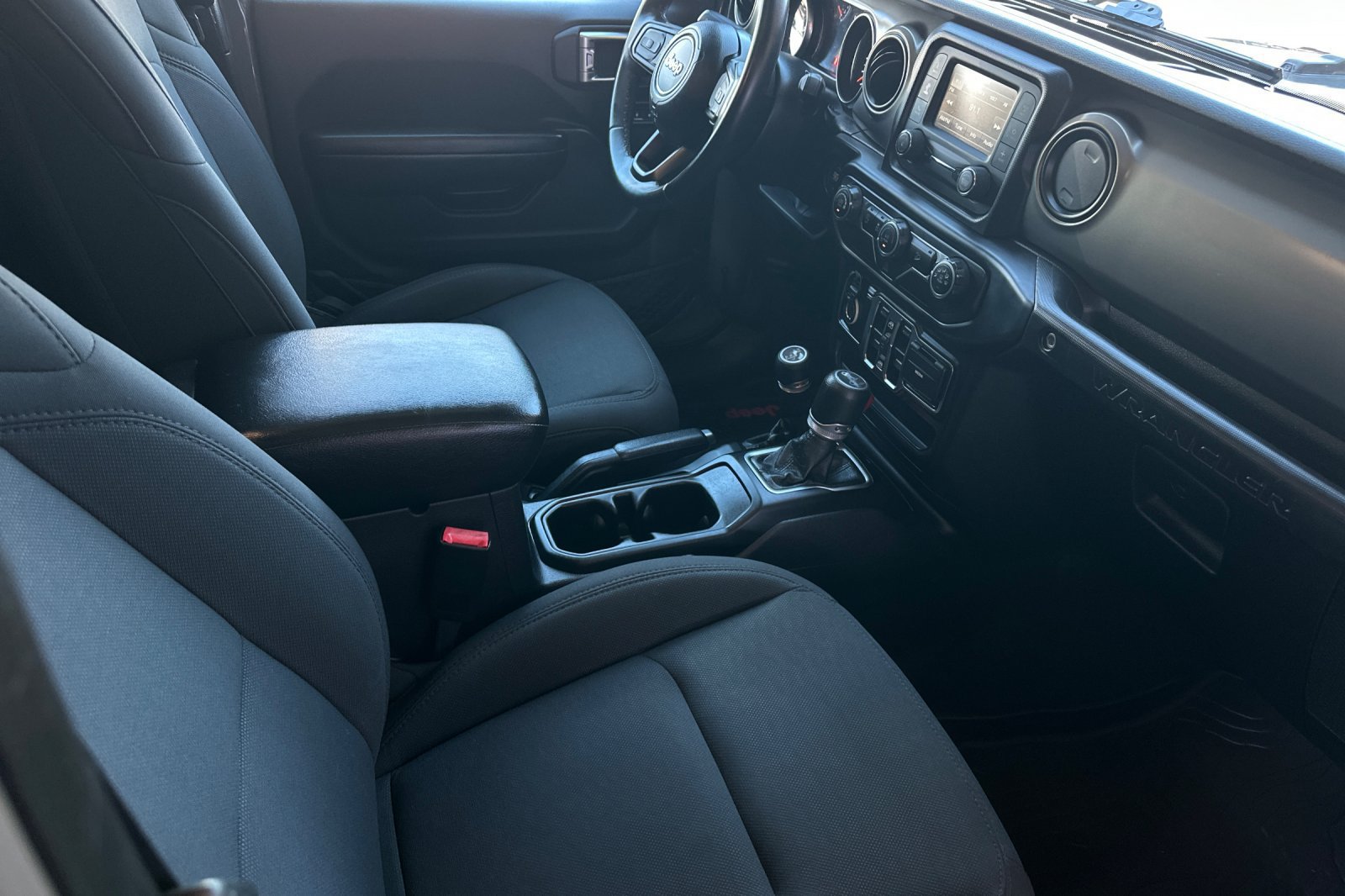Used 2019 Jeep Wrangler Unlimited Sport S AWD/4WD image 15