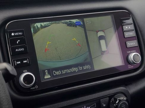 Used 2021 Nissan Kicks SR w/ SR Premium Package image 21