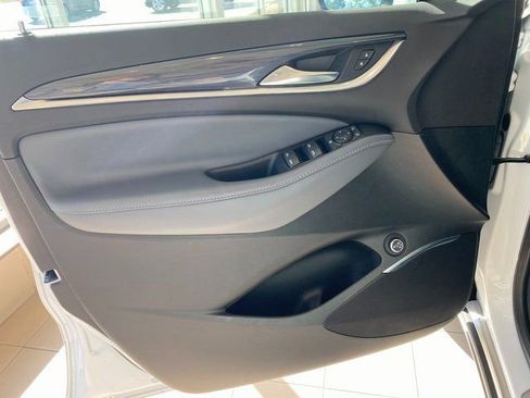 Certified 2024 Buick Enclave Essence image 11