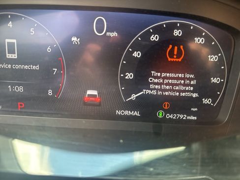 Used 2024 Honda Civic Sport Touring image 7