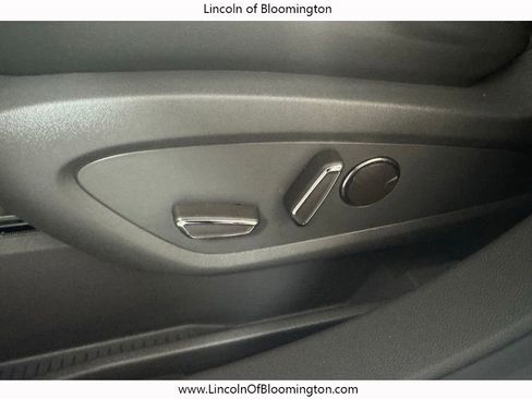 Used 2019 Lincoln Nautilus Reserve image 40