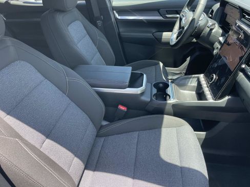 New 2026 GMC Terrain Elevation w/ Black Edition FWD image 25