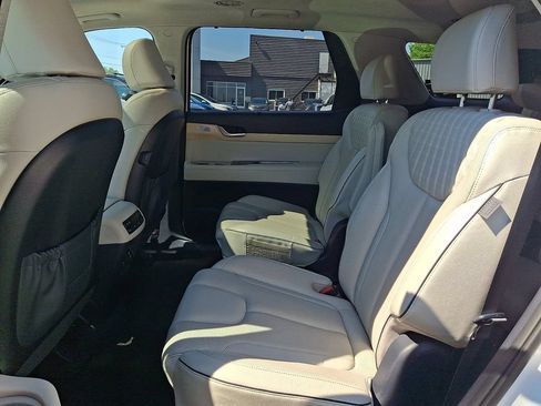 Used 2023 Hyundai Palisade Limited AWD/4WD image 10