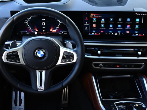 Certified 2025 BMW X6 M60i w/ Executive Package image 12