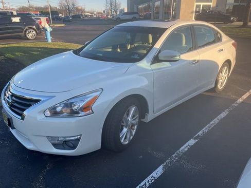 Used 2013 Nissan Altima 2.5 SV w/ 2.5SV Convenience Pkg image 1
