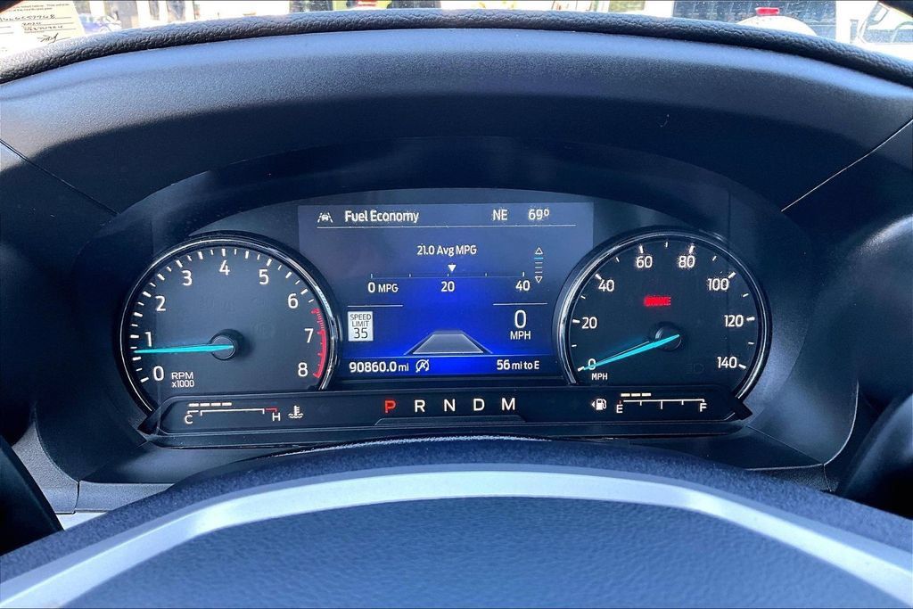 Used 2020 Ford Explorer XLT w/ Equipment Group 202A AWD/4WD image 13