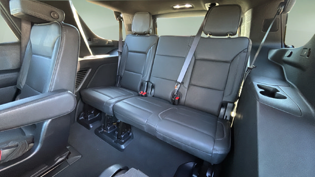 Used 2025 GMC Yukon Denali AWD/4WD image 33