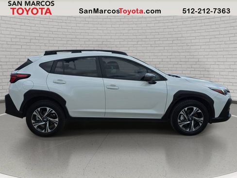Used 2025 Subaru Crosstrek 2.5i Premium AWD/4WD image 5