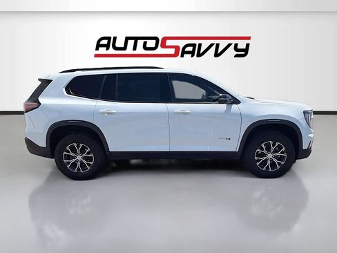 Used 2024 GMC Acadia AT4 w/ Luxury Package AWD/4WD image 8