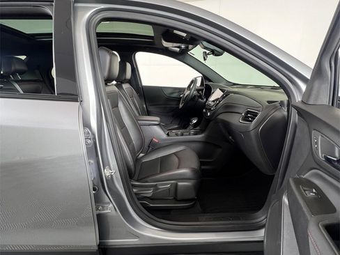 Used 2024 Chevrolet Equinox RS w/ RS Leather Package image 5