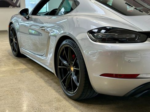 Used 2018 Porsche 718 Cayman GTS image 25