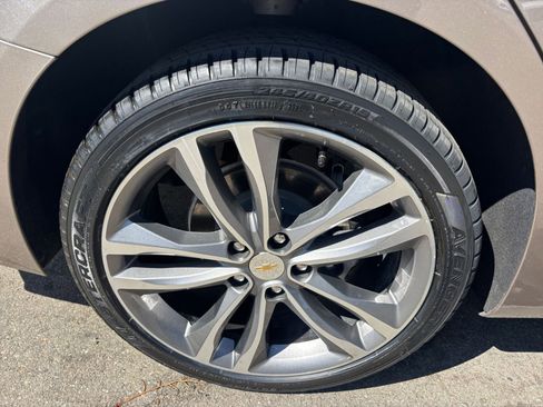 Used 2024 Chevrolet Malibu LT image 30