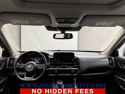 Used 2022 Nissan Pathfinder SL w/ SL Premium Package image 12