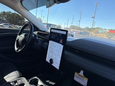 New 2025 Ford Mustang Mach-E Premium image 14