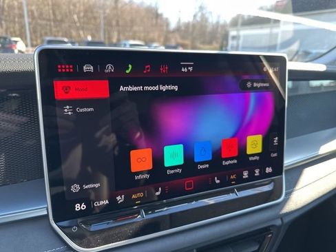 New 2026 Volkswagen Tiguan SE AWD/4WD image 20