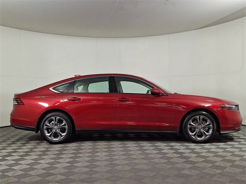 Used 2024 Honda Accord EX image 10