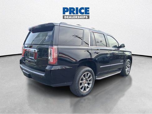 Used 2017 GMC Yukon Denali AWD/4WD image 5