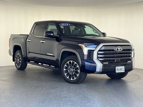 Used 2024 Toyota Tundra Limited w/ Power Package AWD/4WD image 33