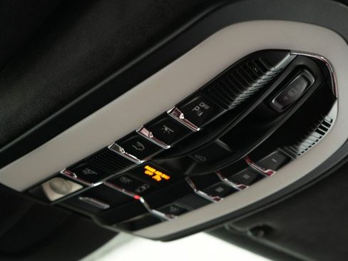Used 2016 Porsche Cayenne GTS AWD/4WD image 51