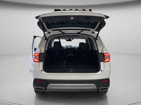 Used 2023 Honda Pilot Touring image 37
