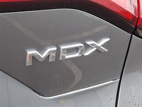 Used 2024 Acura MDX SH-AWD w/ Technology Package image 4