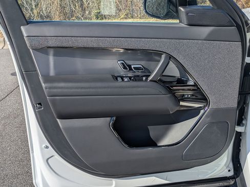 Certified 2023 Land Rover Range Rover Sport SE image 20