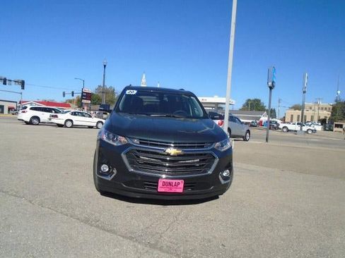 Used 2020 Chevrolet Traverse LT AWD/4WD image 2