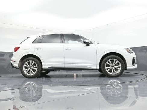 Used 2023 Audi Q3 2.0T Premium w/ Convenience Package image 29