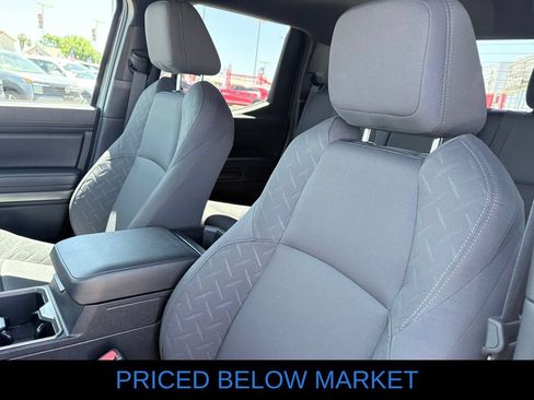 Used 2024 Toyota Tacoma SR5 AWD/4WD image 10