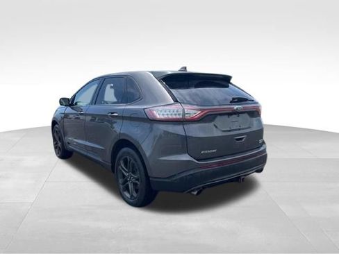 Used 2018 Ford Edge SEL w/ Equipment Group 201A AWD/4WD image 3