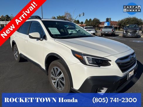 Used 2020 Subaru Outback Premium image 6