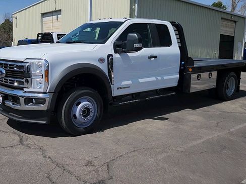 New 2025 Ford F550 4x4 SuperCab Super Duty image 2