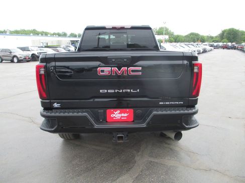 Used 2024 GMC Sierra 2500 Denali w/ Denali Reserve Package AWD/4WD image 7