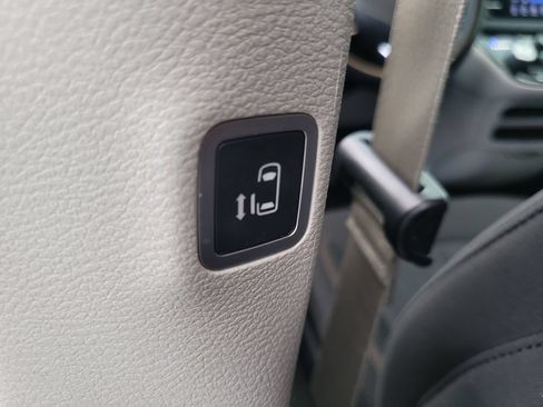 Certified 2017 Chrysler Pacifica Touring Plus w/ Security Group FWD image 12