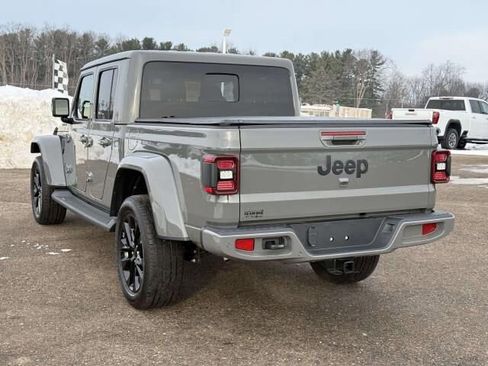 Used 2023 Jeep Gladiator Overland image 6