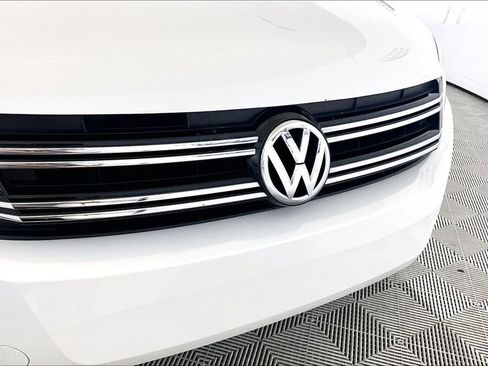 Used 2017 Volkswagen Tiguan S FWD image 23