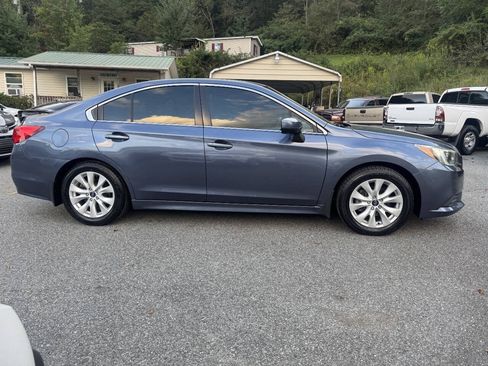 Used 2015 Subaru Legacy 2.5i Premium AWD/4WD image 6