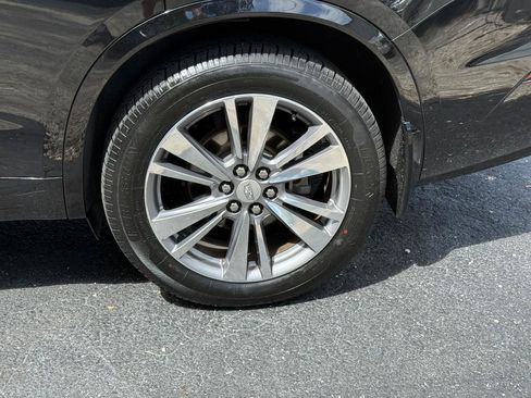 Used 2020 Cadillac XT6 Premium Luxury FWD image 6