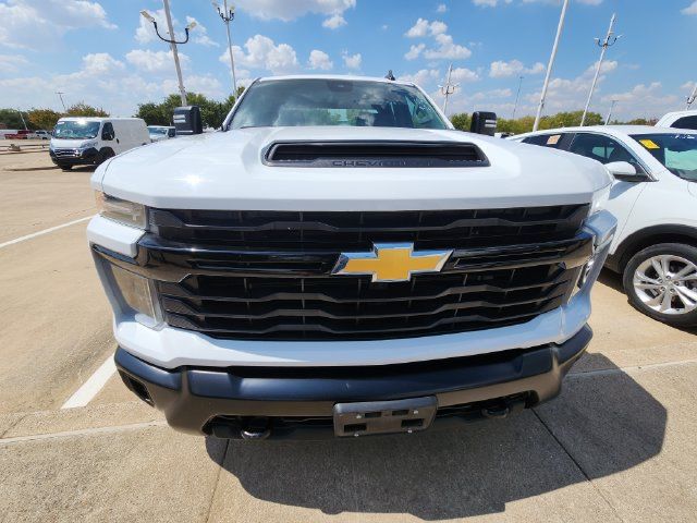 Used 2024 Chevrolet Silverado 2500 W/T w/ WT Fleet Convenience Package AWD/4WD image 2