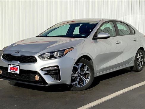 Used 2021 Kia Forte LXS FWD image 1