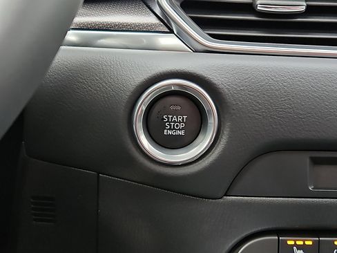 New 2025 MAZDA CX-5 Carbon Edition image 18