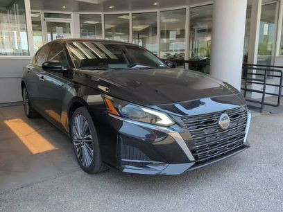 Used 2024 Nissan Altima 2.5 SL