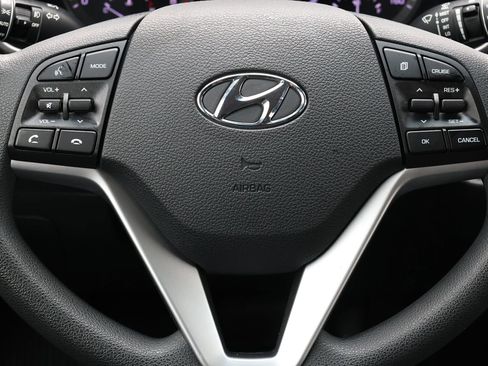 Used 2019 Hyundai Tucson Sport FWD image 18